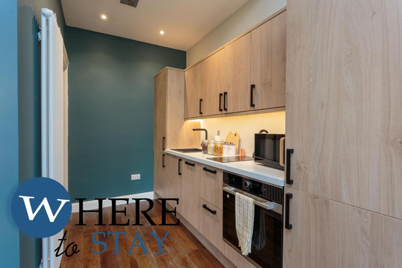 Stylish 2Bed Apartment Underneath Edinburgh Castle Luaran gambar